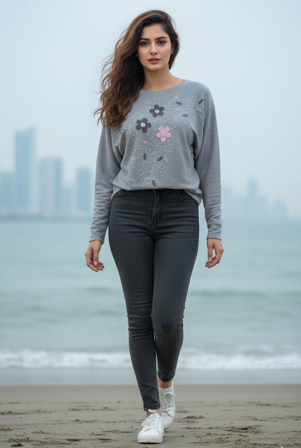Flower poucho sweatshirt